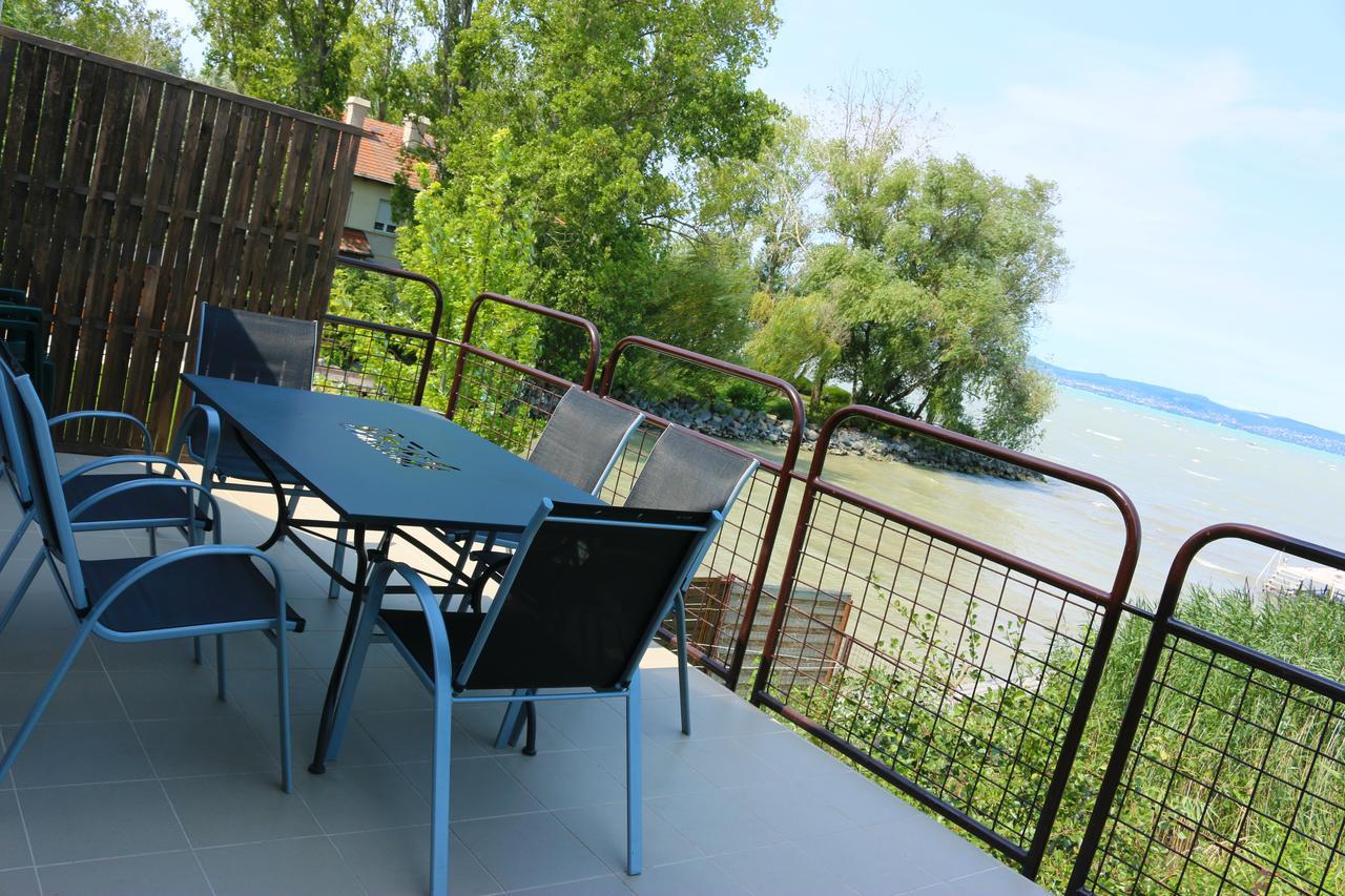 Nefelejcs Villa ซามาร์ดี ภายนอก รูปภาพ